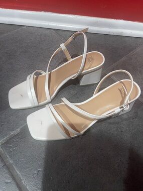 Women's White Strappy Block Heel Sandals